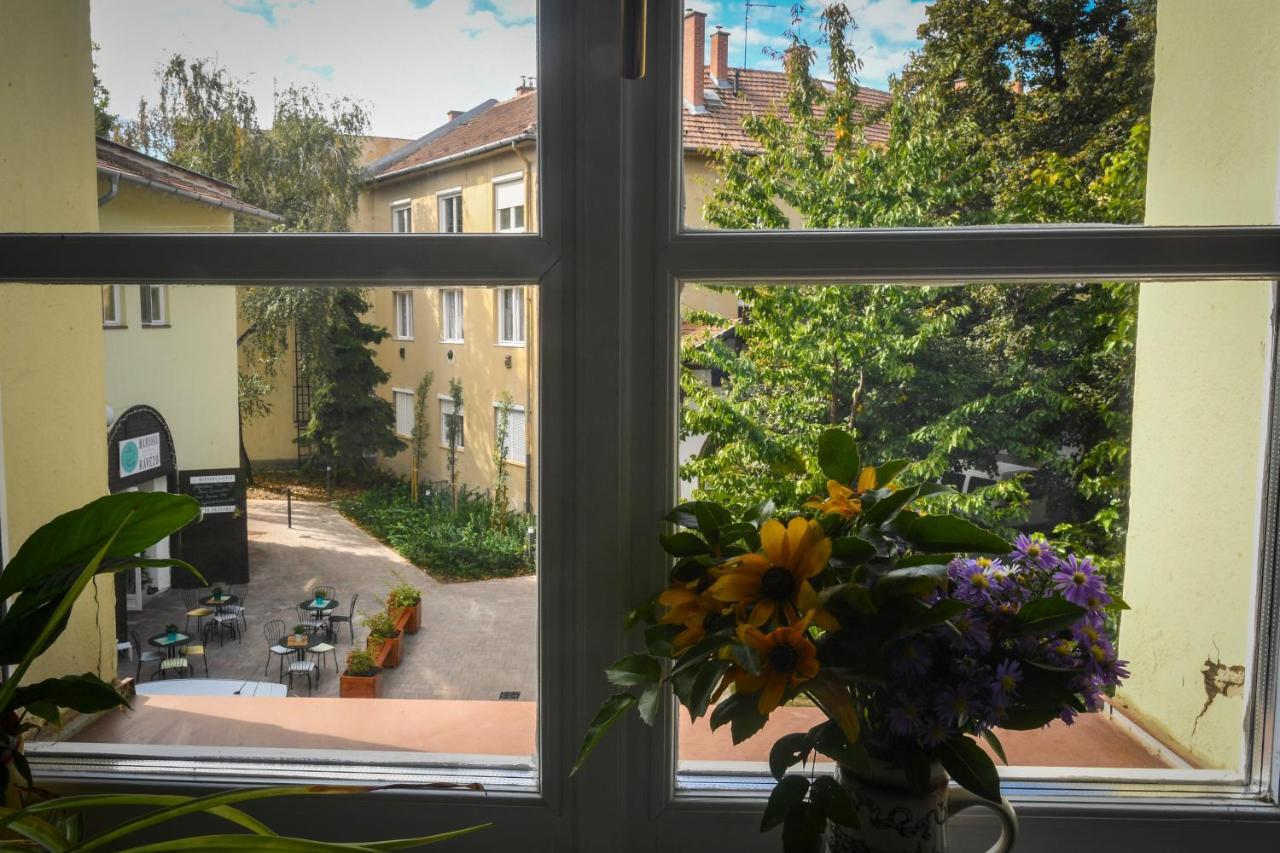 Centrum Vendégház Eger Esterno foto